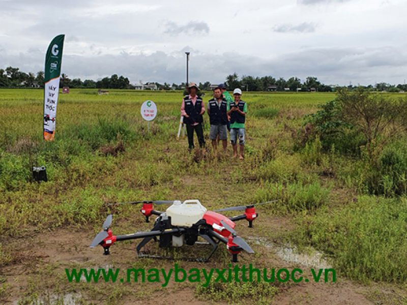 3 lưu ý khi mua máy bay xịt thuốc trừ sâu